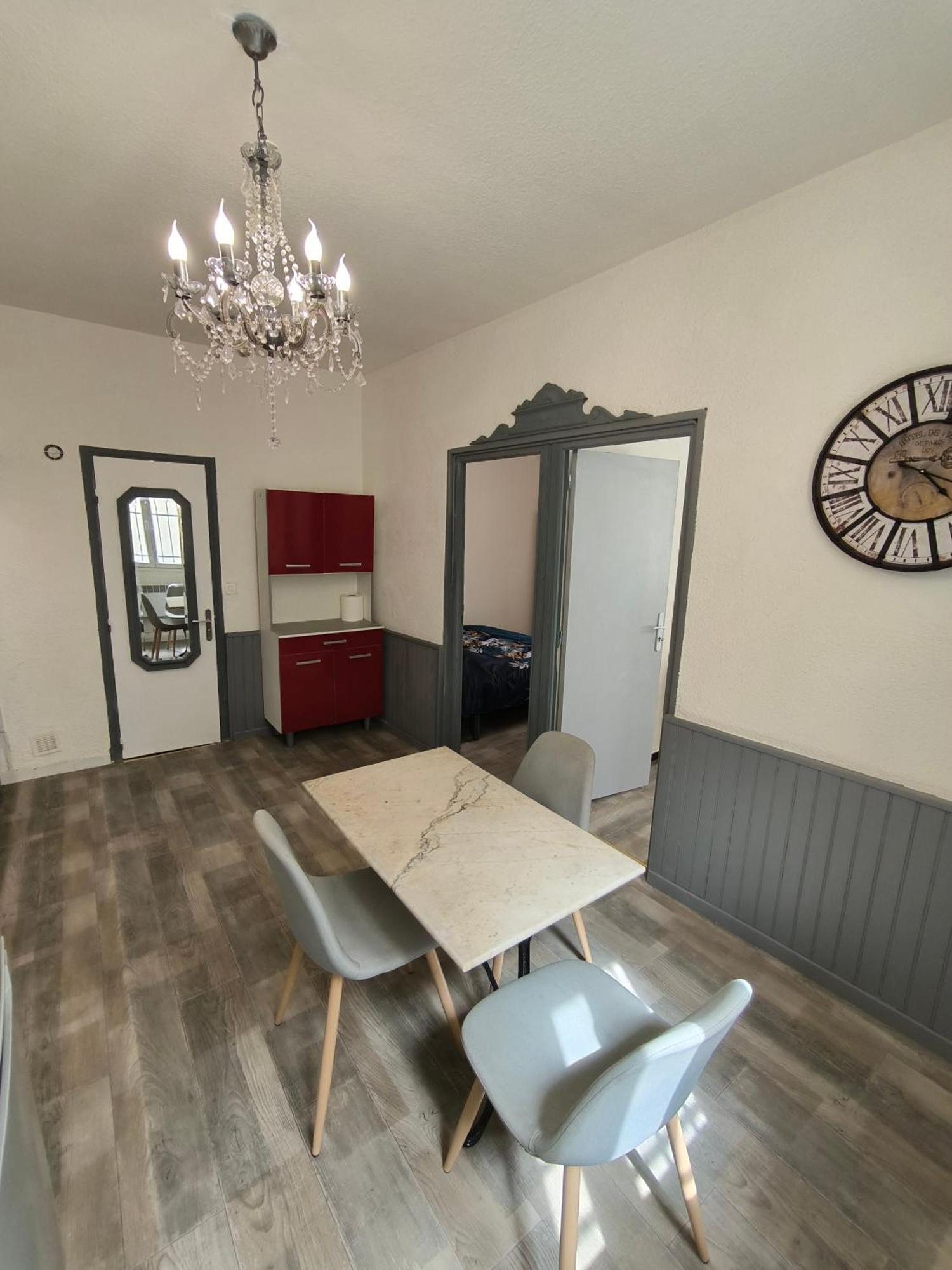 Appartement Chaleureux Dans Le Centre De 베지에 외부 사진